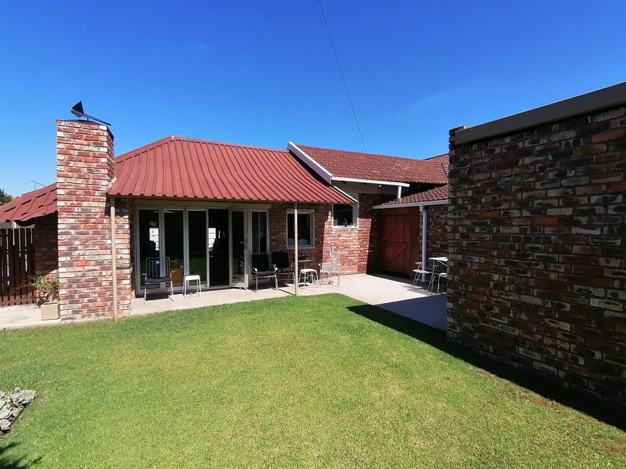 3 Bedroom Property for Sale in Flimieda North West